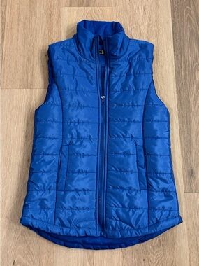 Rue21 Women’s Stylish Electric Blue Quilted Puffer Vest size Small